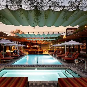 Hotel Rise Uptown